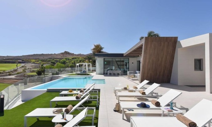 San Bartolome de Tirajana House | Sunset 10PAX by Interhome