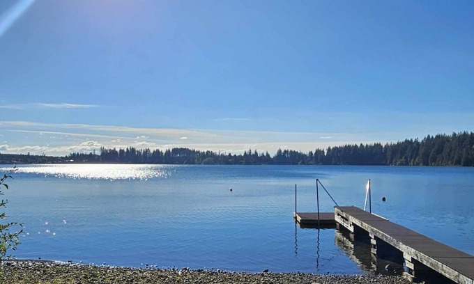 Matlock Ski Chalet | Sunset Cabin on Lake Nahwatzel