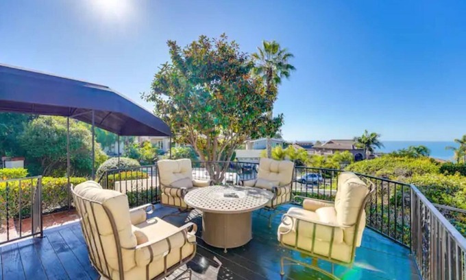 Sunset Cliffs House | Sunset Cliffs, Pool, Ocean View!