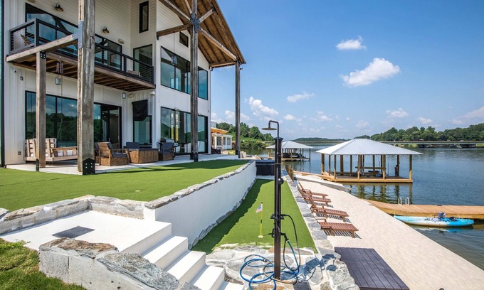 Alexander City House | Sunset Rock by Big Fish Real Estate Group at Lake Martin