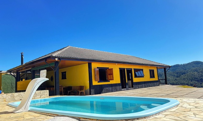 Centro House | Sunset View House