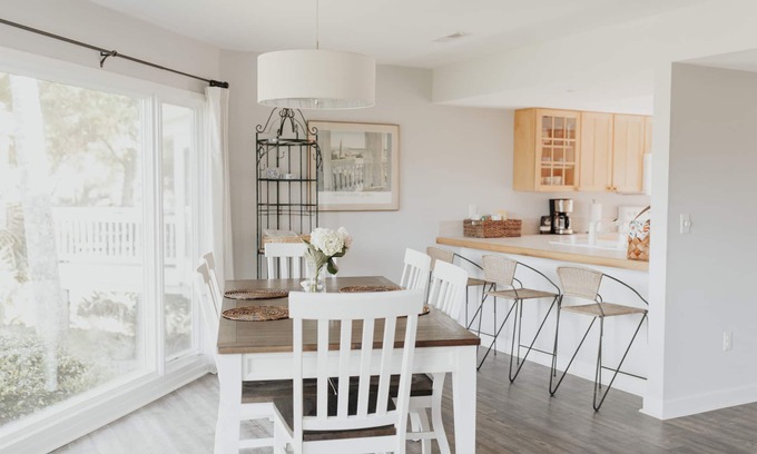 Spinnaker Beachhouses Villa | Sunset Villa Across the Street from Beach & Walk to Pool/Golfn