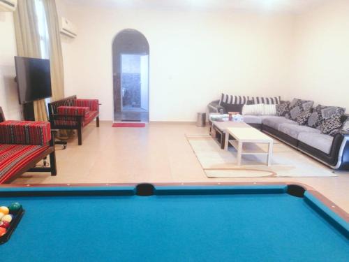 Al Madam House | SUNSET VILLA