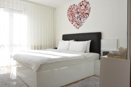Matiçan Apartment | Sunshine Apartment - City Center, Pristina