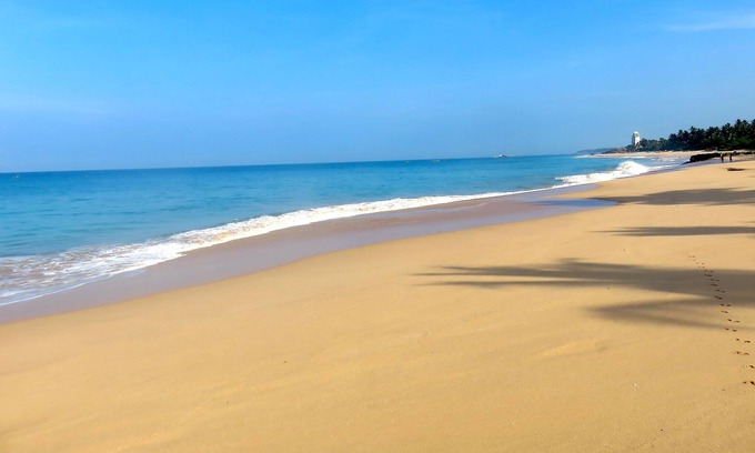 Hettimulla House | Sunshine Filled Beach Escape