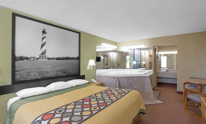 Dunn Hotel | Super 8 by Wyndham Dunn