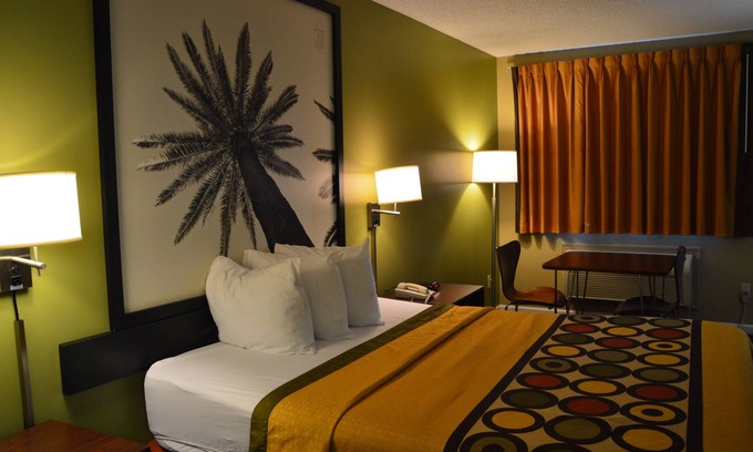 Monticello Hotel | Super 8 by Wyndham Monticello