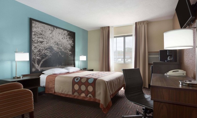 Mount Vernon Hotel | Super 8 by Wyndham Mt. Vernon IL