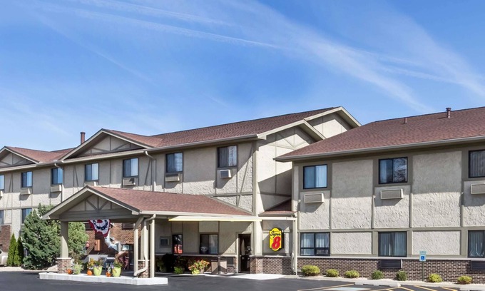 Ottawa Hotel | Super 8 by Wyndham Ottawa Starved Rock