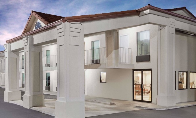 Ringgold Hotel | Super 8 by Wyndham Ringgold/Chattanooga Area