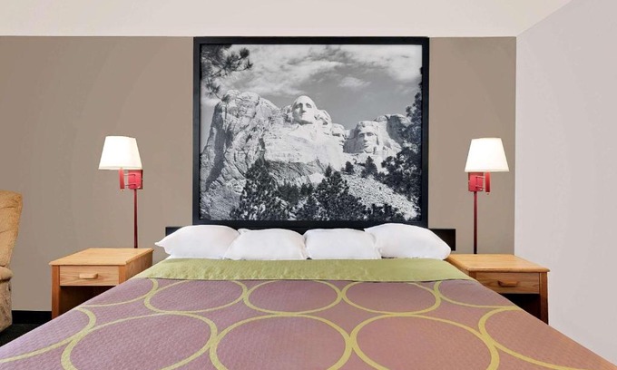 Spearfish Hotel | Super 8 by Wyndham Spearfish