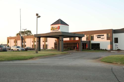 Wichita Hotel | Super 8 by Wyndham Wichita South
