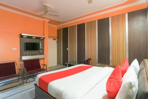 Sitapur Hotel | Super Collection O Nimisha Jail Rd