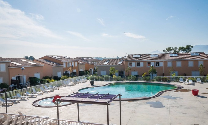 Latour-Bas-Elne House | Super Endroit ! Maison avec Climatisation