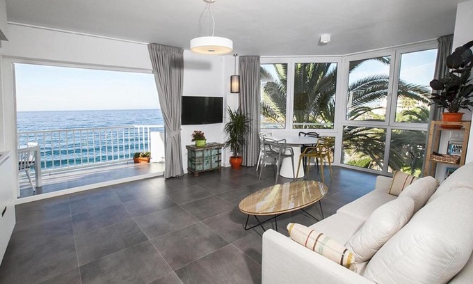 Nerja City Centre Apartment | Super Front Line Modern New Apartm