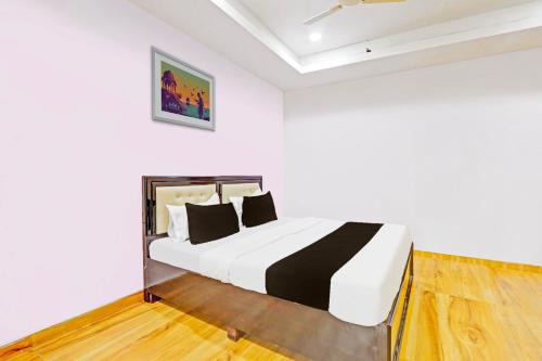 Sirsilla Hotel | Super Hotel O Nandhi Inn