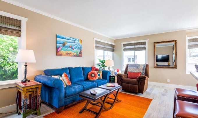 West Newport Apartment | Super Nice Beach Place -Large Private Deck- Garage Parking-1 block to beach