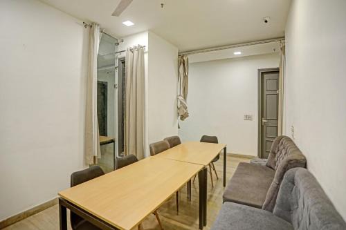 Rohini Hotel | Super Townhouse Mannat Rohini 16