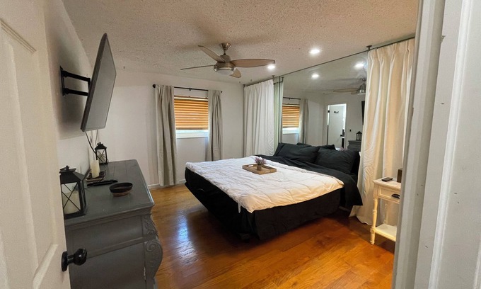 Palm Harbor Cottage | Superb 2bed, 2bath cottage with AC and pool in Palm Harbor