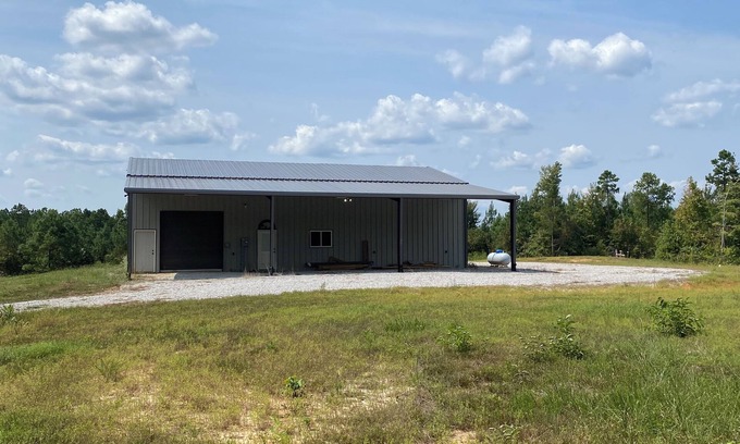 Etta Cabin | Superb cabin with AC, Wi-Fi. 4 bedrooms available, 26 minutes to Oxford square