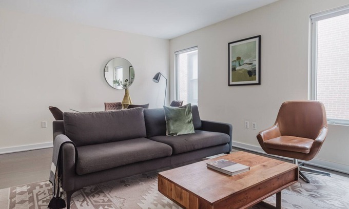 Theatre District Apartment | Superb Downtown 2BR, Elevator & A/C, by Blueground