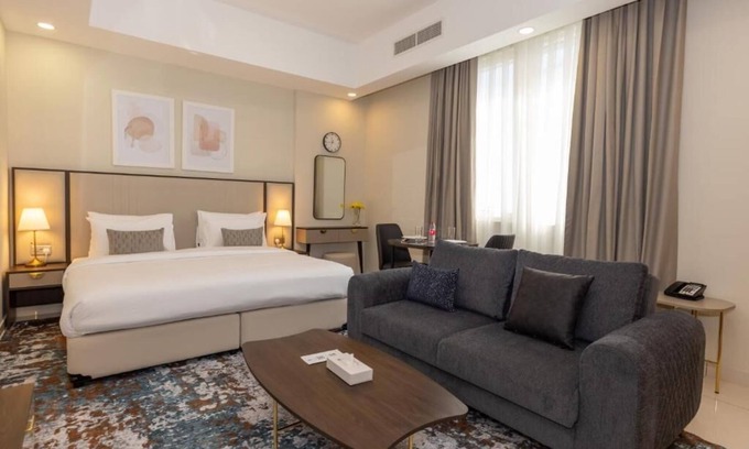 Al-Fujairah Apartment | Superior Studio Room Near National Supermarket