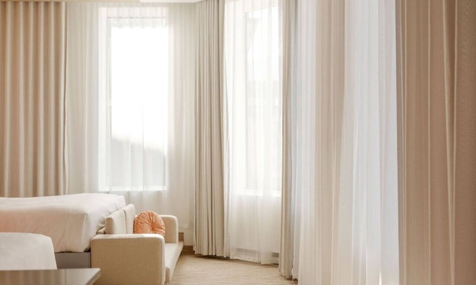 Saint-Roch Hotel | Superior Suite 6 - Rose Hôtel Invisible