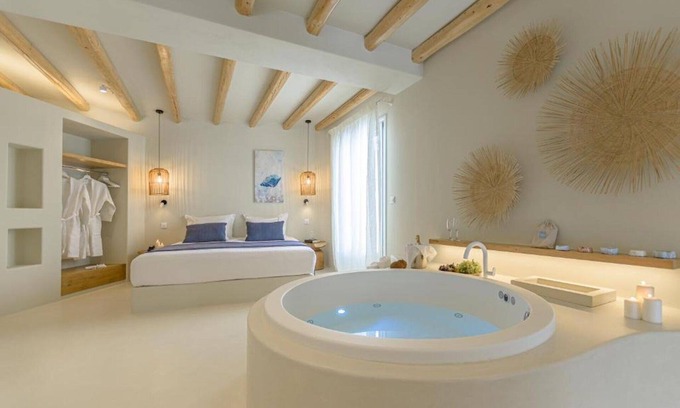Old Town Naxos Hotel | Supreme Suite with Spa Bath