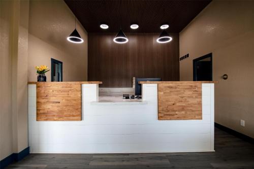 Forsyth Hotel | SureStay by Best Western Forsyth