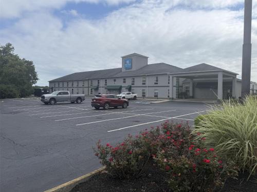 Obetz Hotel | SureStay by Best Western Obetz Rickenbacker Airport