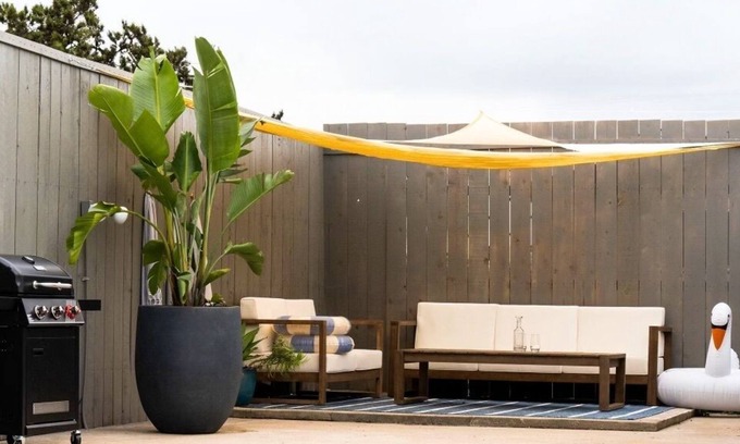 North Clairemont Cottage | Surf Cottage w/Private Pool and Fire Pit Close to La Jolla Beaches