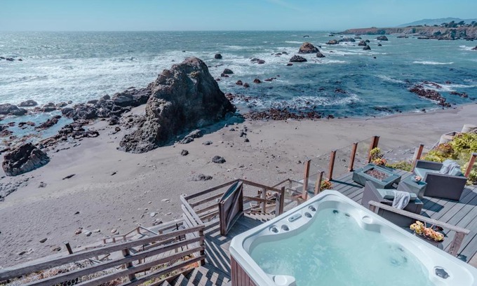 Sereno del Mar House | Surfscape Beach House, Private Beach & Ocean views