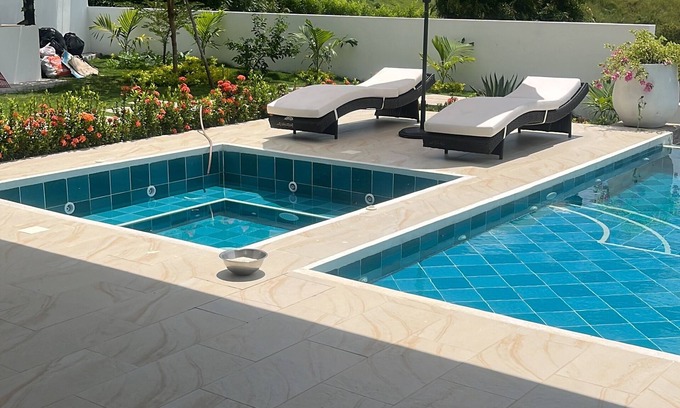 Tocaima House | Surrounded by nature, cozy, modern.