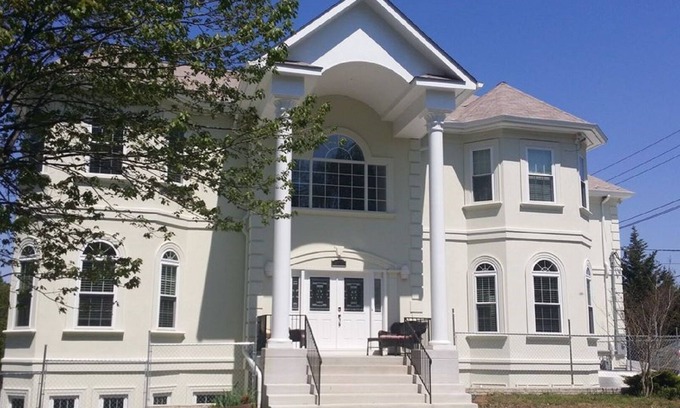 Derwood Apartment | Susu's-luxurious 1200-SF 2 Bedrooms, 2 Baths, Beautiful, Sunny & spacious Apt.