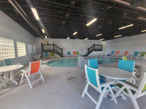 Kimberling City Apartment | Swan's Getaway Lakeview Condo