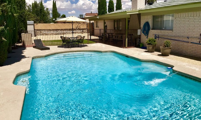 Pebble Hills Park House | Swimming Pool -Spacious Family Retreat: 4 Bedroom, Close to Airport, Ft Bliss