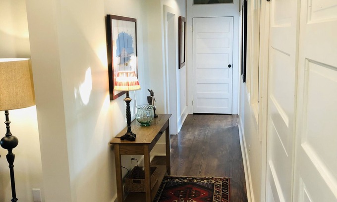 Shaw Cabin | Sycamore Cottage at Peacock in the Delta - Farm Stay