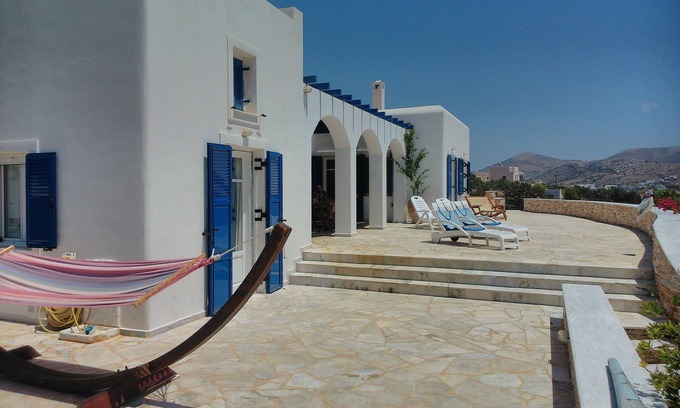 Finikas Villa | Syros: VILLA ANNITA, BY THE AEGIAN SEA WITH EXTRAORDINARY VIEW