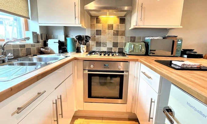 Ingleton House | t Jasmine Cottage Ingleton