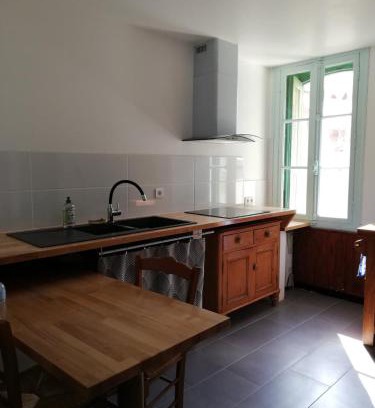 Prats-de-Mollo-la-Preste Apartment | T2 petite terrasse coeur de ville