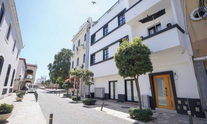 San Anton Apartment | T3 Suite with balcony and kitchen in the center