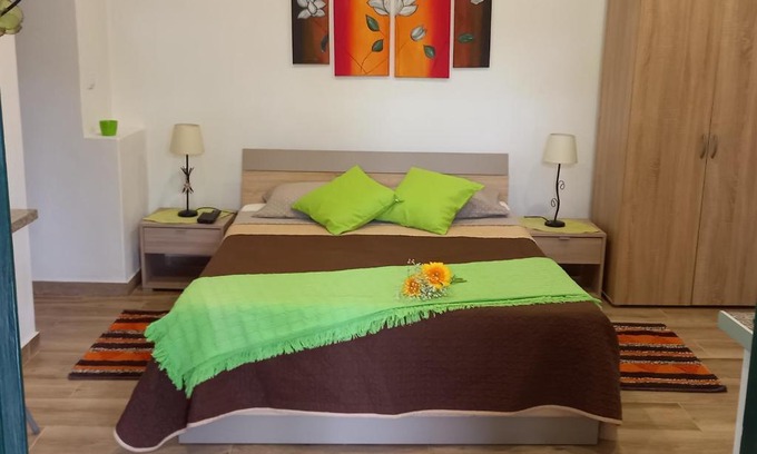 Tabua House | Tabua Village