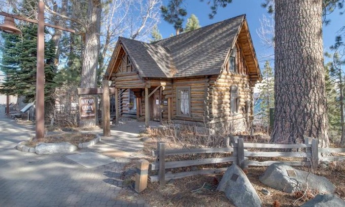 Tahoe Sierra Estates House | Tahoe Taverns 101 by Tahoe Mountain Properties
