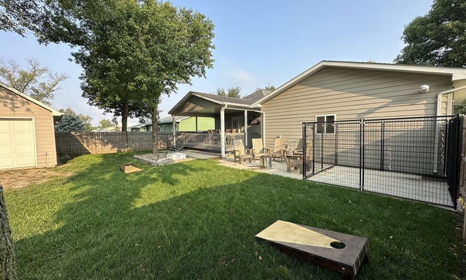 Webster House | Tails Up Retreat! Modern home minutes from world class hunting and fishing