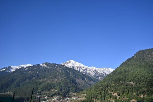 Paharganj Hotel | Taj Guest House