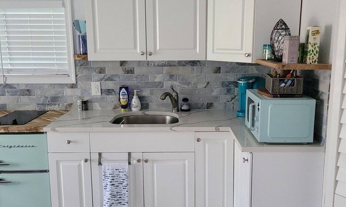 Boynton Beach Apartment | Take it easy at this cozy little getaway in a quiet residential neighborhood