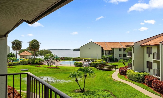 Tierra Verde Condo | Tampa Bay Views, Resort Pool & Hot Tub