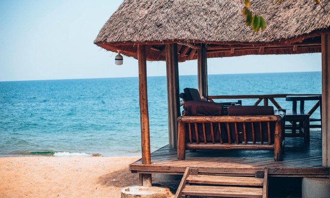 Burundi Resort | Tanganyika Blue Bay Resort