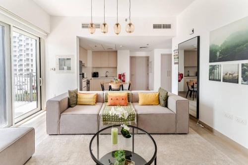 Abu Dhabi Apartment | Tangerine Haven on Yas Island