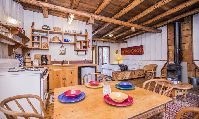 San Cristobal Cabin | Taos Goji Farm & Eco-Lodge Retreat
